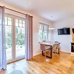Laguna 6 Lesna Z Tarasem Przy Parku Appartement Polanica-Zdrój