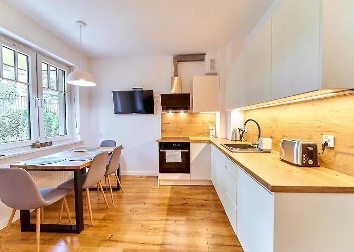 Laguna 6 Lesna Z Tarasem Przy Parku *