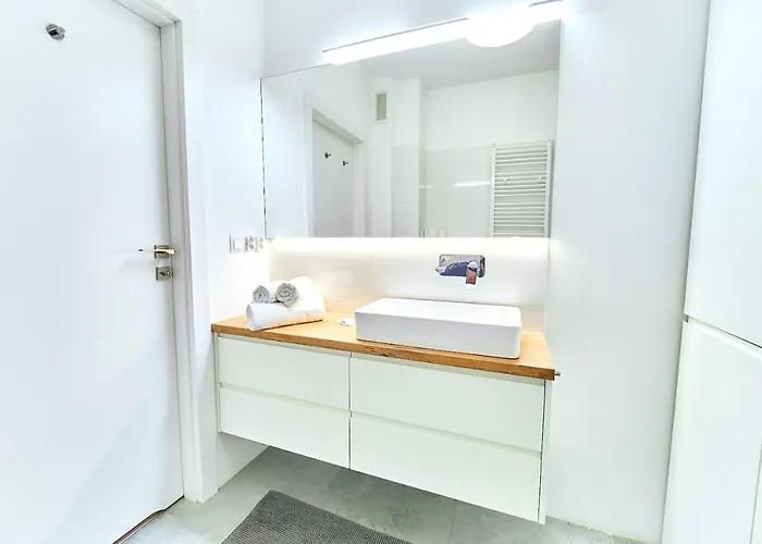 Laguna 6 Lesna Z Tarasem Przy Parku