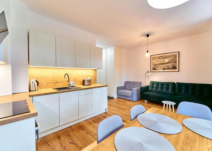 Laguna 6 Lesna Z Tarasem Przy Parku *