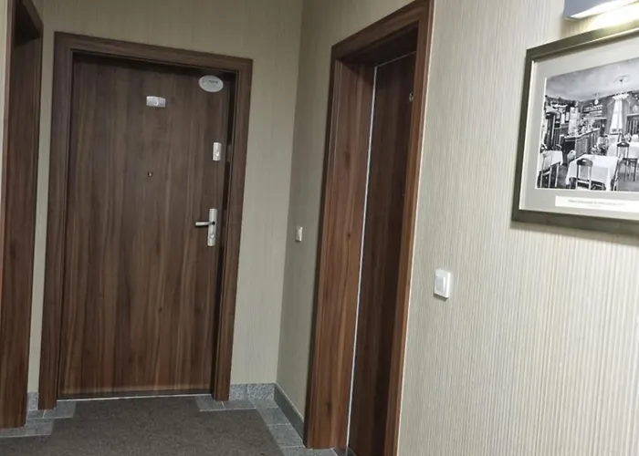 Laguna 6 Lesna Z Tarasem Przy Parku *